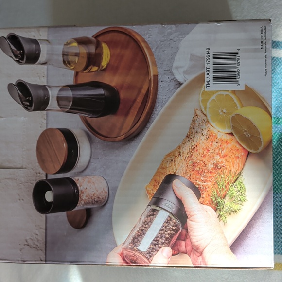 new SEASONING STATION acacia lazy susan - Picture 4 of 5